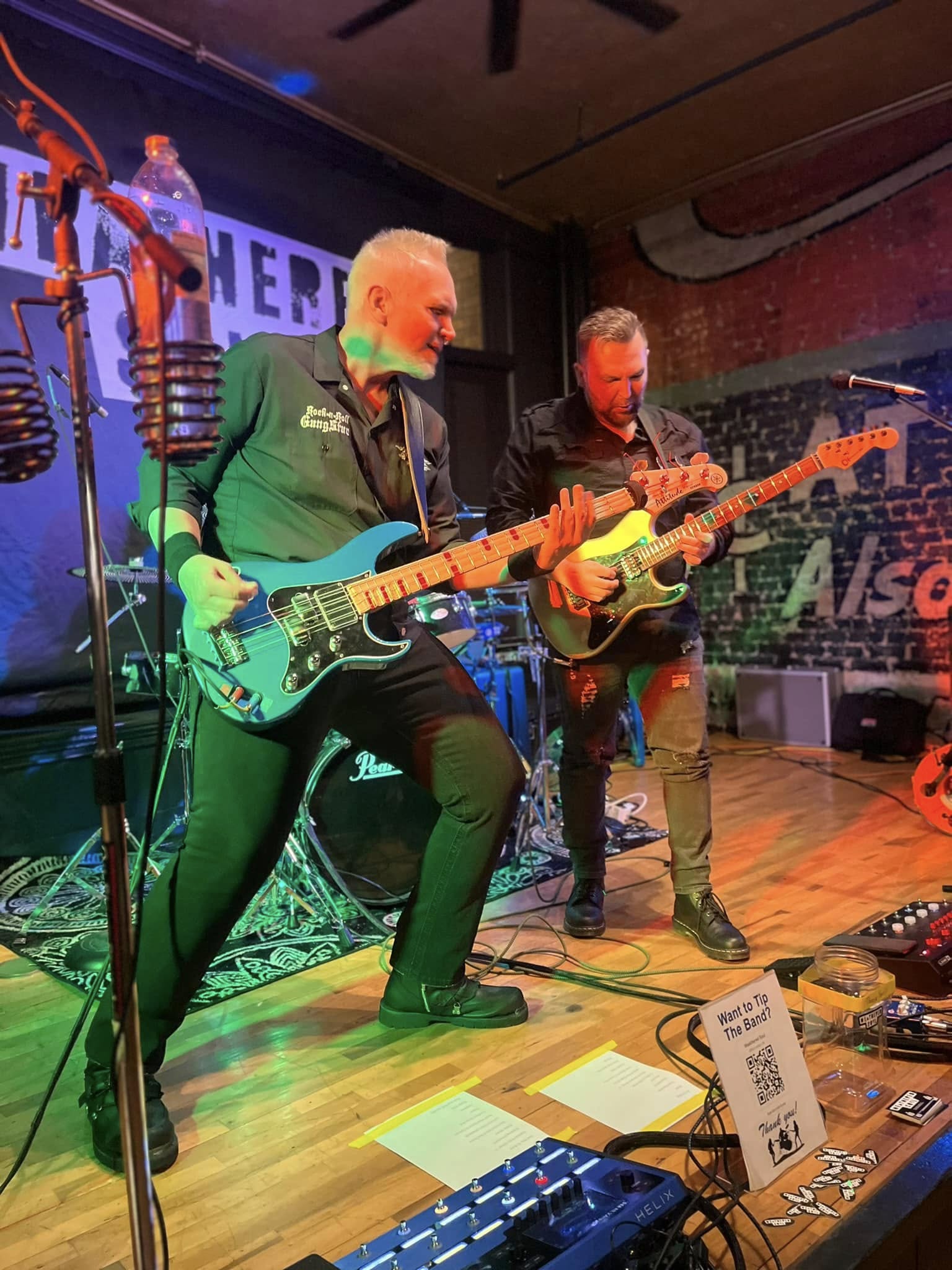 Rick and Billy rocking out at 1907